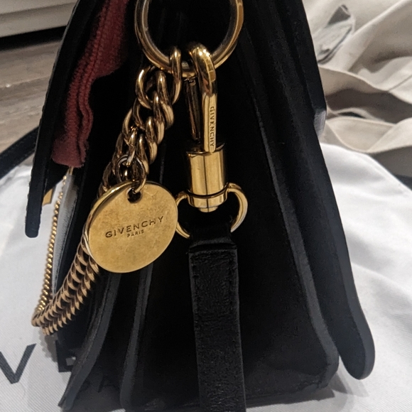 Givenchy GV3 SMALL - Picture 2 of 6